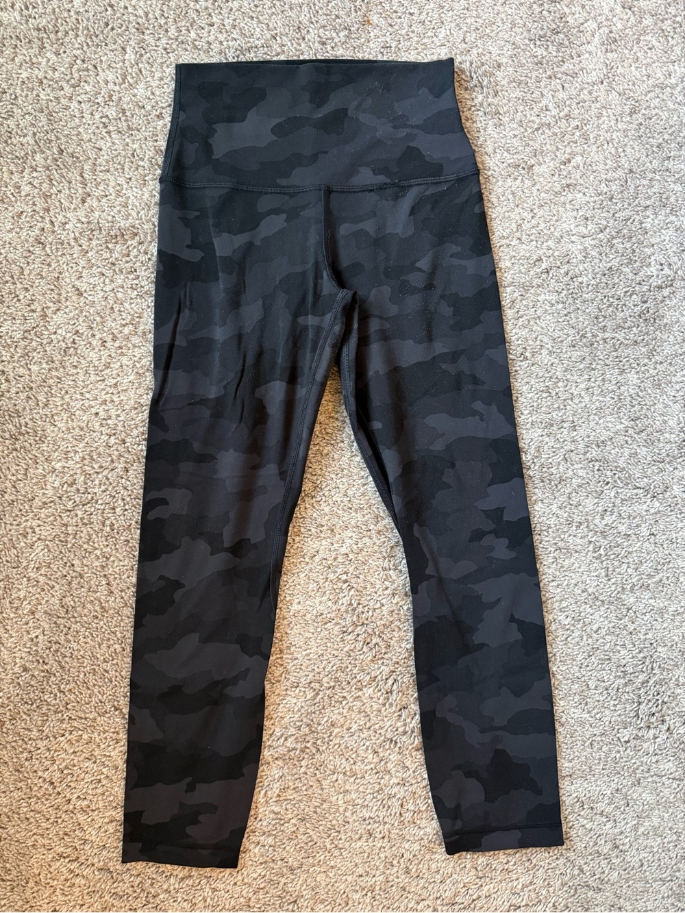 Lululemon Align leggings black camo size 4 23” inseam
